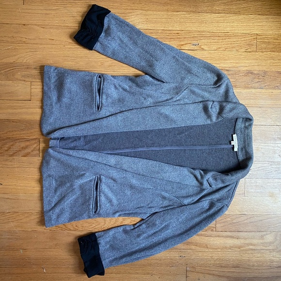 Skies are Blue Asa Knit Blazer — Gray & Black - Picture 2 of 4
